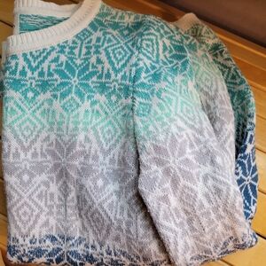 💚💚3 for $15💚💚 Womens Blue and White Sweater